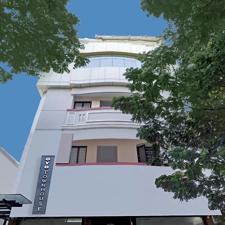 Super Townhouse G Silver Hotels Near Us Biometric Chennai Eksteriør bilde