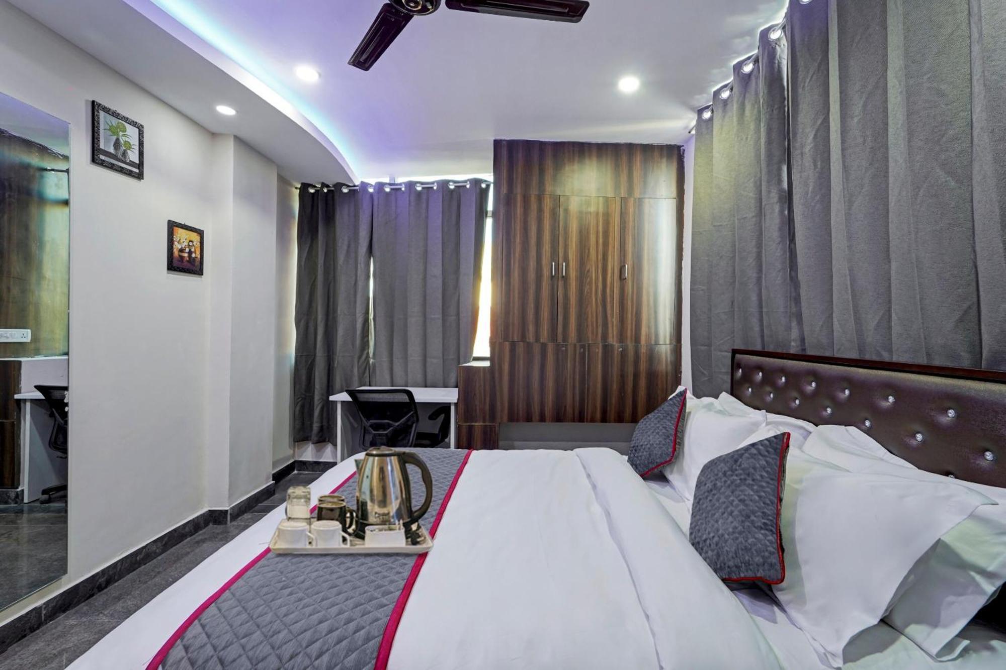 Super Townhouse G Silver Hotels Near Us Biometric Chennai Eksteriør bilde