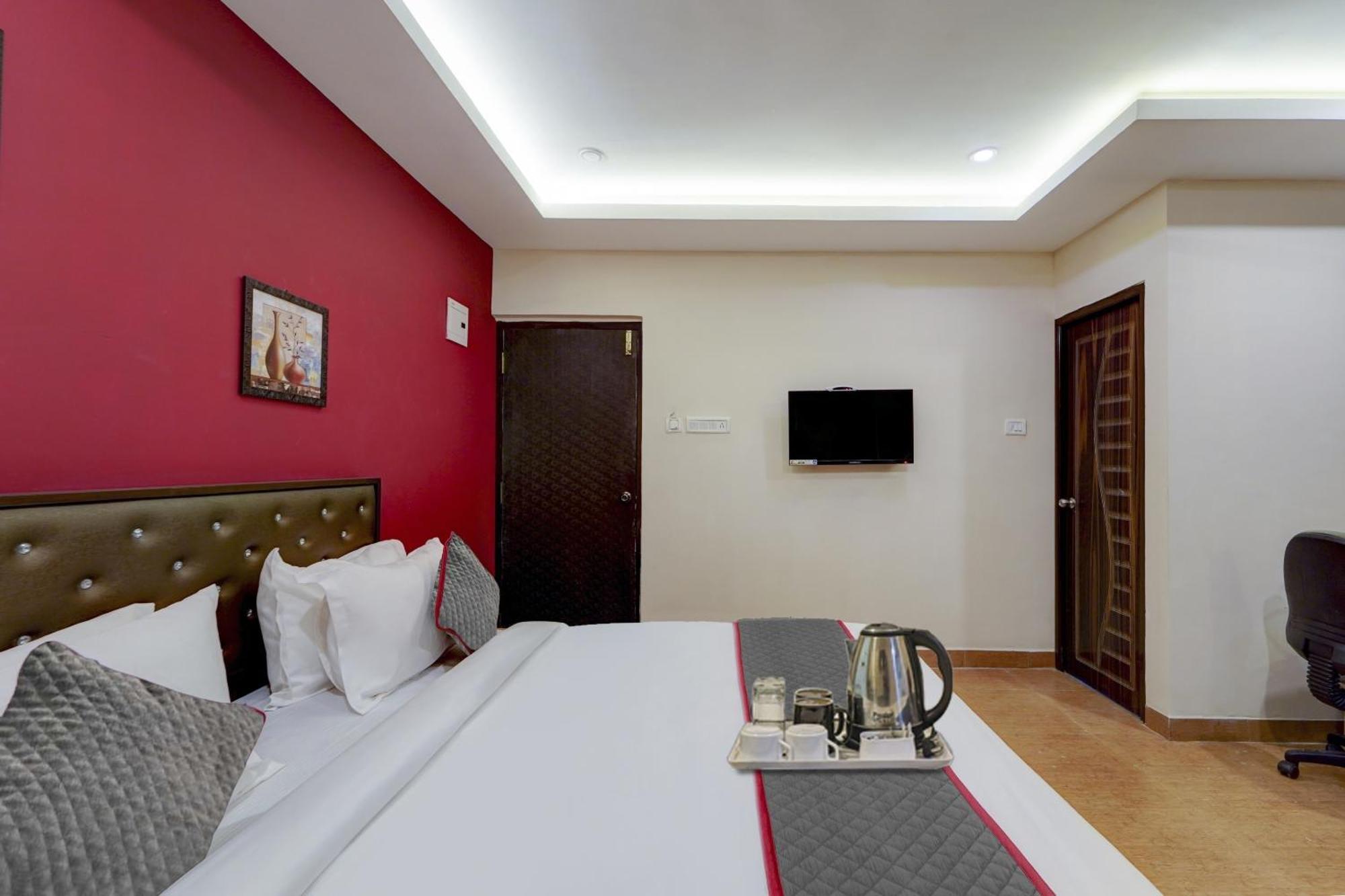 Super Townhouse G Silver Hotels Near Us Biometric Chennai Eksteriør bilde